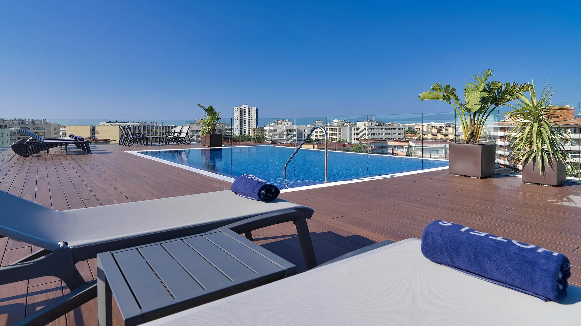 מלון H10 Vintage Salou - Adults Only 4*,