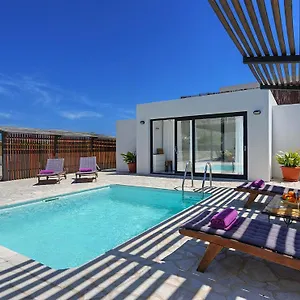 https://villa-marcelino.balearic-islands.net